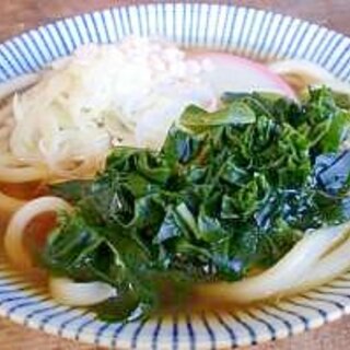 わかめたっぷり！わかめうどん